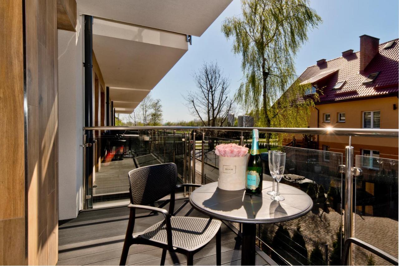 Blueapart Apartland Residence Ястарня Екстериор снимка