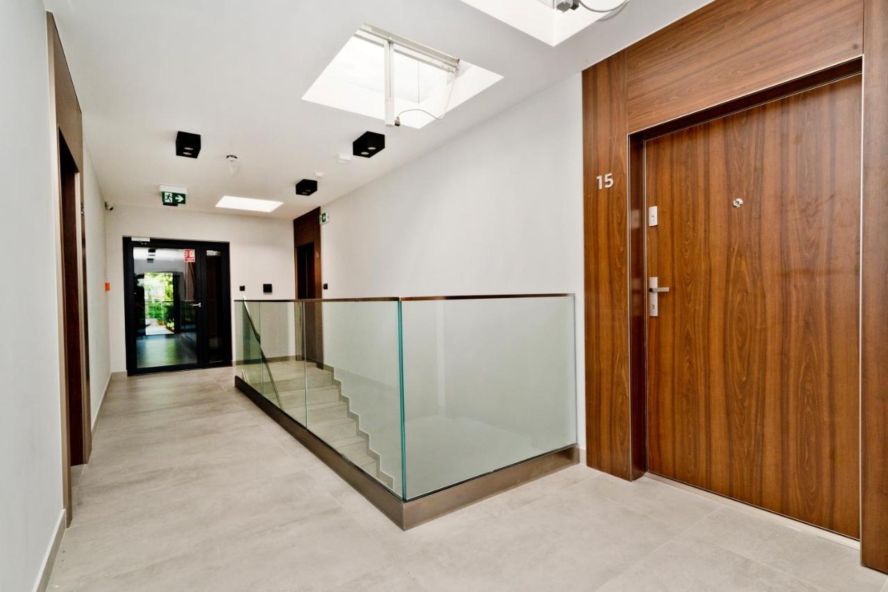 Blueapart Apartland Residence Ястарня Екстериор снимка